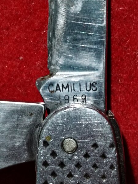 Briceag U.S. Camillus, an 1969, folosit de trupele americane in Vietnam